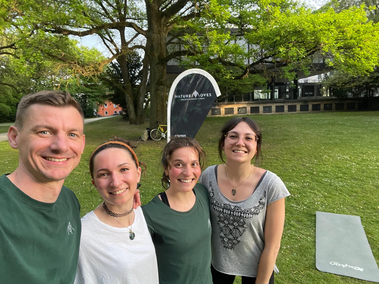 Das NatureMoves Trainerteam im Stadtpark Regensburg